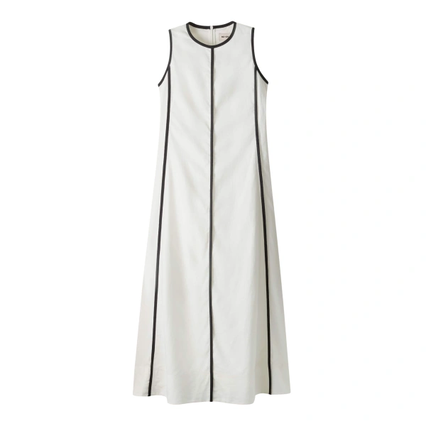 Me and Em Effortless Maxi Dress
Crease-Less Linen Dress
