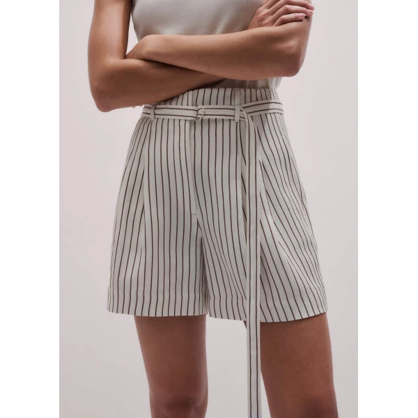 Me and Em Tailored Pleat Short
Linen Blend Top, view 6
