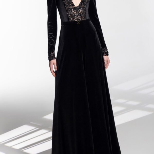 Velvet Flared Jumpsuit With A Beaded Top - Image 5