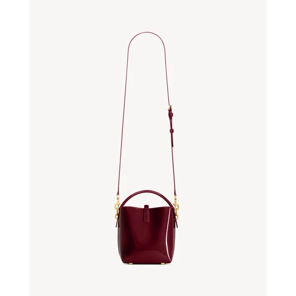 Saint Laurent LE 37 mini in patent leather, view 3
