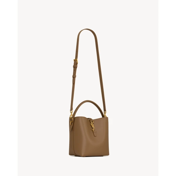 Saint Laurent LE 37 small in shiny leather, view 6