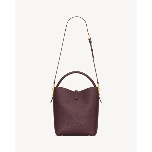 Saint Laurent LE 37 supple in grained leather, view 5