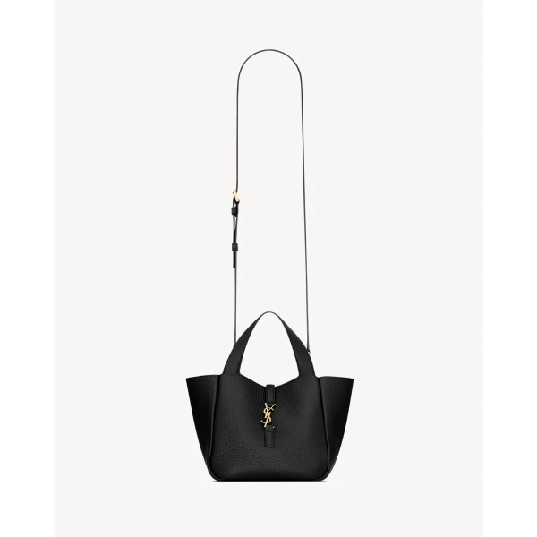 Saint Laurent LE 5 À 7 BABY BEA in grained leather, view 2