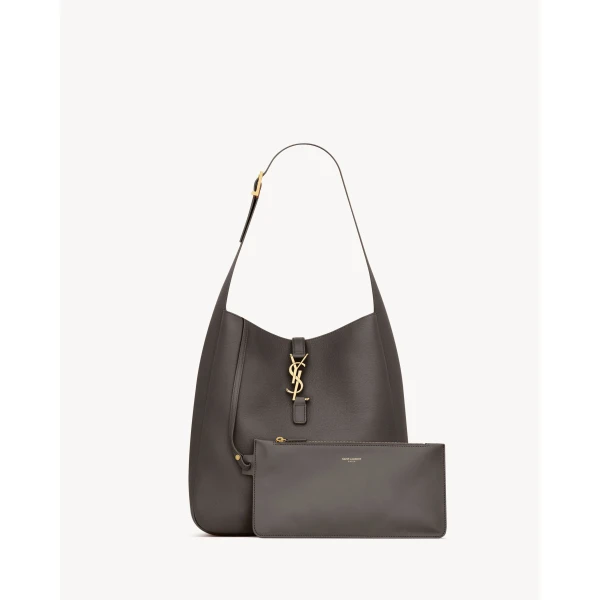 Saint Laurent LE 5 À 7 supple large in grained leather, view 3