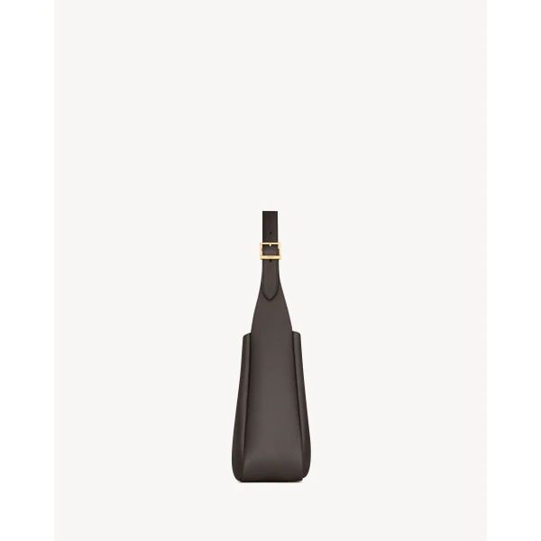 Saint Laurent LE 5 À 7 supple small in grained leather, view 5