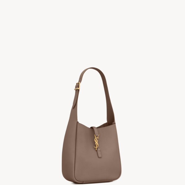 Saint Laurent LE 5 À 7 supple small in grained leather designed in Paris