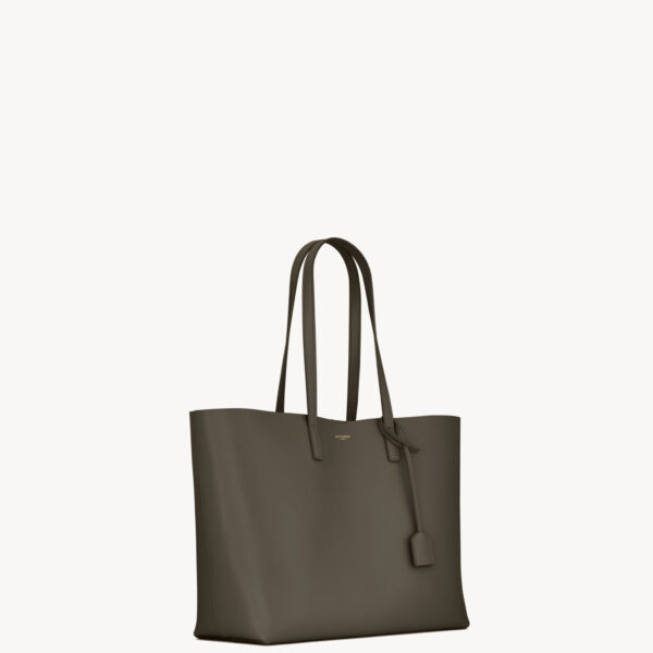 Saint Laurent Shopping Saint Laurent in leather designed in Paris