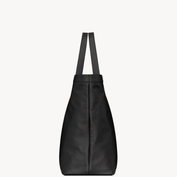 Saint Laurent Y MAXI tote in leather designed in Paris