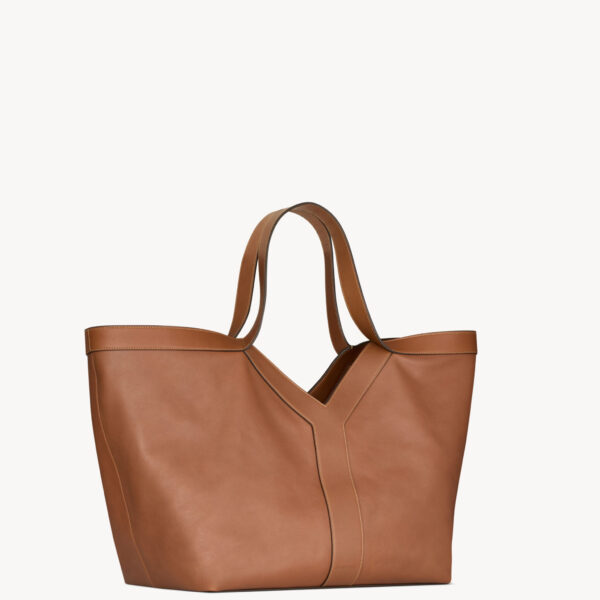 Saint Laurent Y TOTE IN LEATHER designed in Paris
