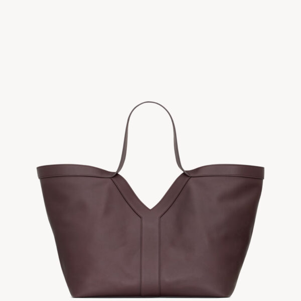 Saint Laurent Y tote in leather designed in Paris