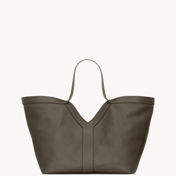 Saint Laurent Y tote in leather designed in Paris