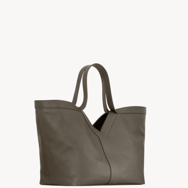 Saint Laurent Y tote in leather designed in Paris
