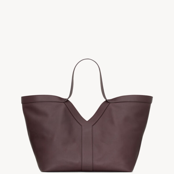 Saint Laurent Y tote in leather designed in Paris