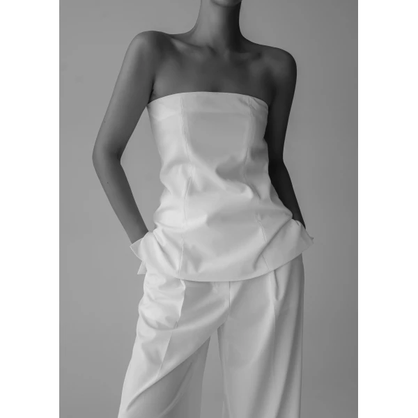 The Frankie Shop Abbie Strapless Top – White, view 2