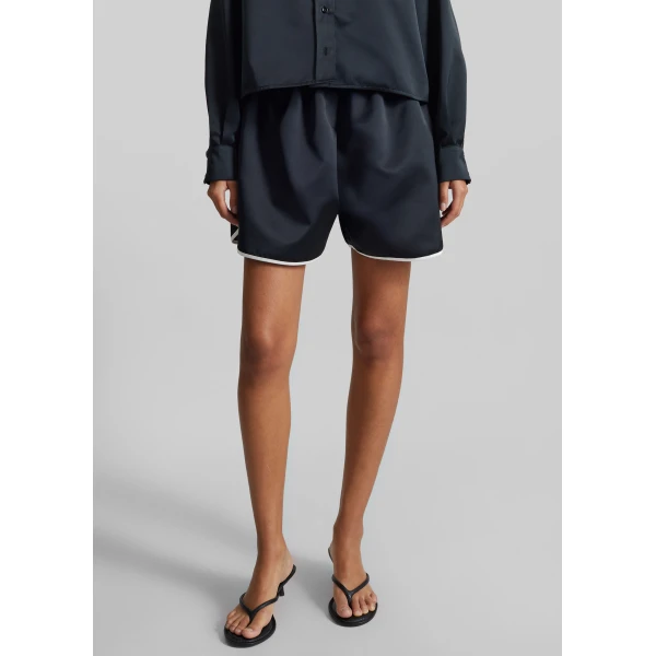 The Frankie Shop Adia Satin Boxer Shorts – Black, view 4