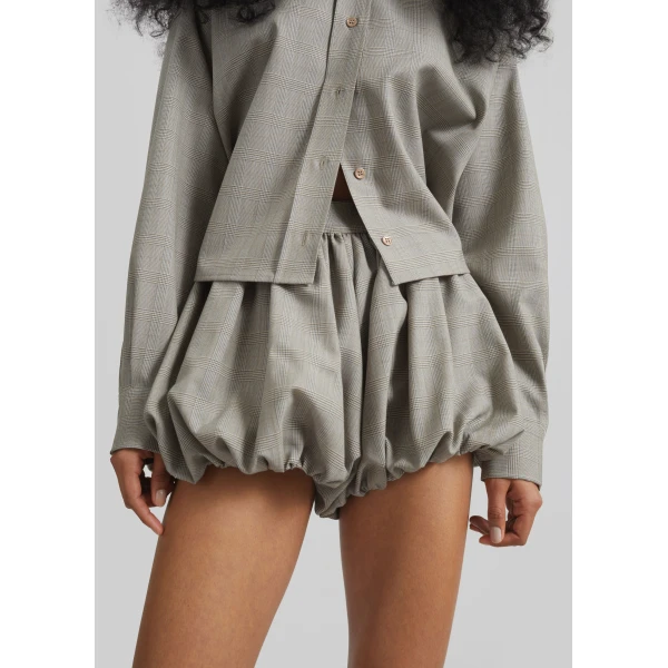 The Frankie Shop Alina Bubble Hem Shorts – Beige Glen Plaid, view 3