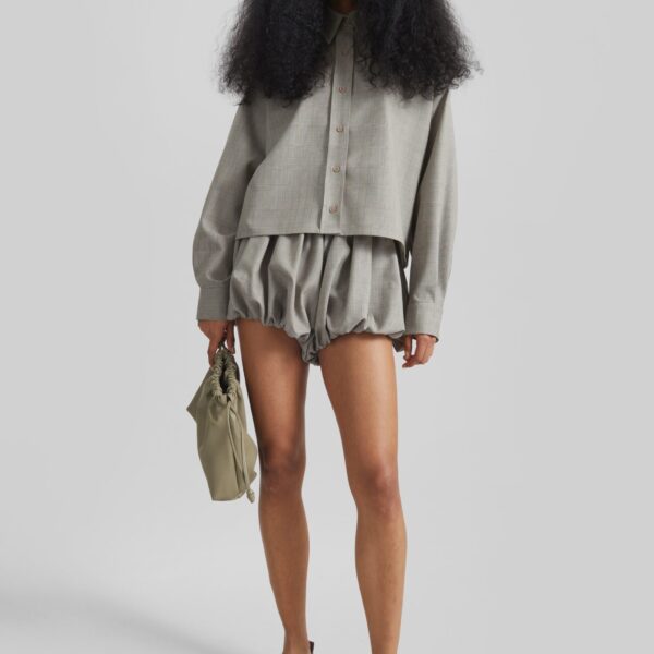 The Frankie Shop Alina Bubble Hem Shorts - Beige Glen Plaid - Oversized Minimalist Shorts in Multicolour - Shop at Coveti