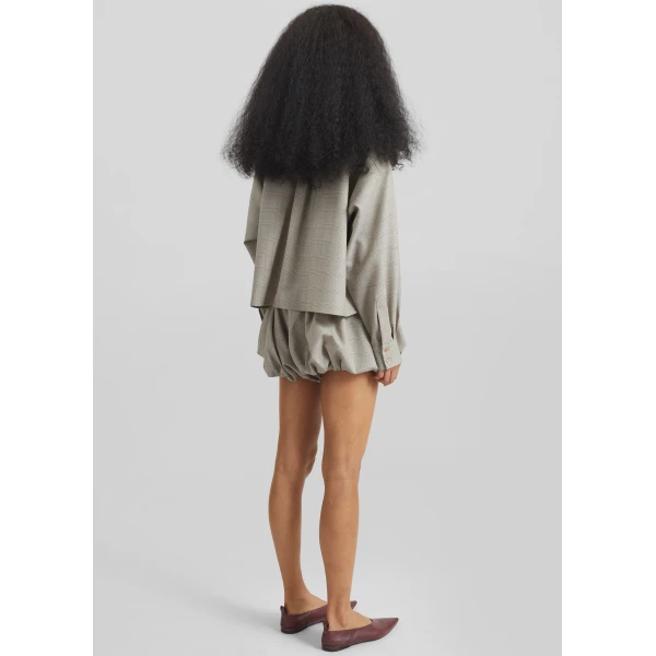 The Frankie Shop Alina Bubble Hem Shorts – Beige Glen Plaid, view 6