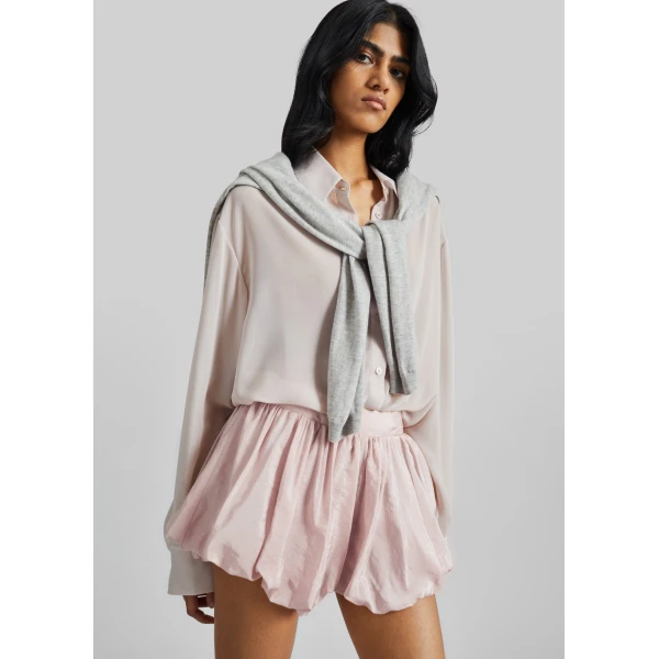 The Frankie Shop Alina Bubble Hem Shorts – Faded Pink, view 3