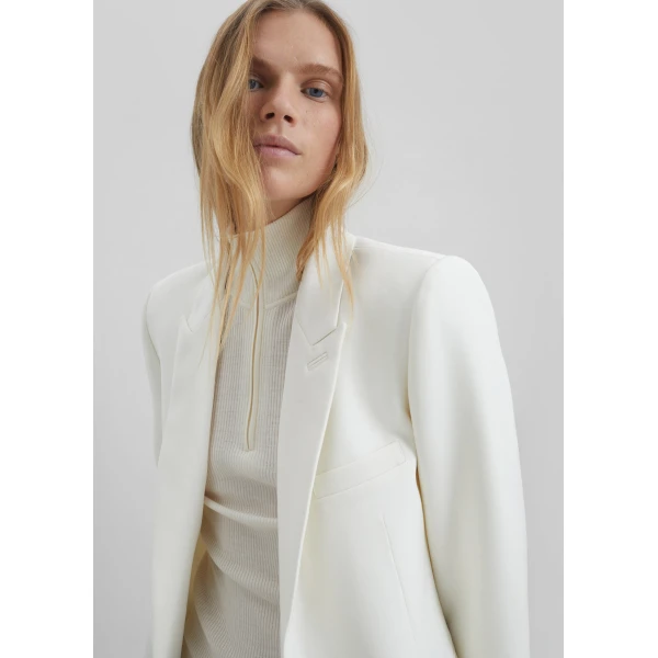 The Frankie Shop Amelia Tailored Blazer – White, view 3
