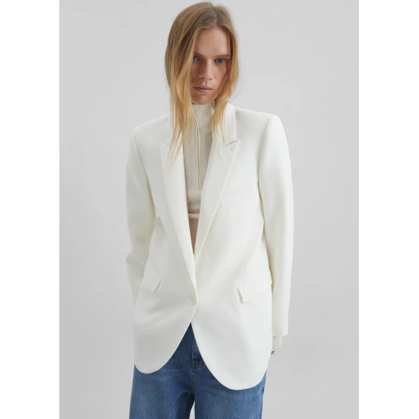 The Frankie Shop Amelia Tailored Blazer – White, view 4