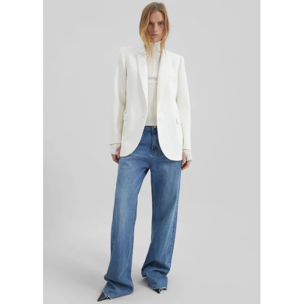 The Frankie Shop Amelia Tailored Blazer – White, view 6