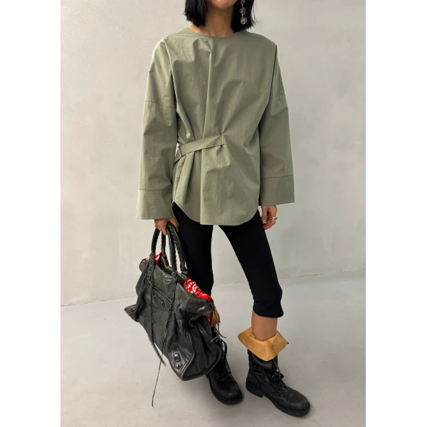 The Frankie Shop Ames Belted Top – Sage, view 2