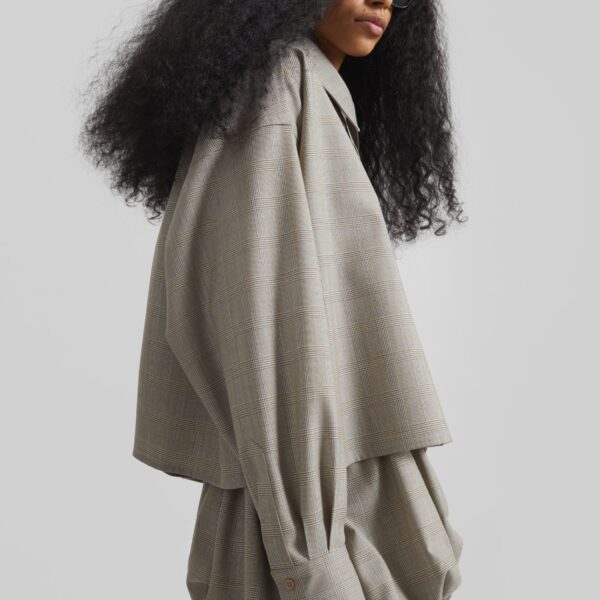 The Frankie Shop Arlen Boxy Shirt - Beige Glen Plaid - Oversized Minimalist Tops in Multicolour - Shop at Coveti