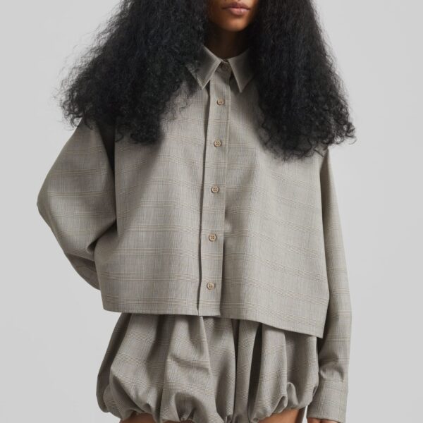 The Frankie Shop Arlen Boxy Shirt - Beige Glen Plaid - Oversized Minimalist Tops in Multicolour - Shop at Coveti
