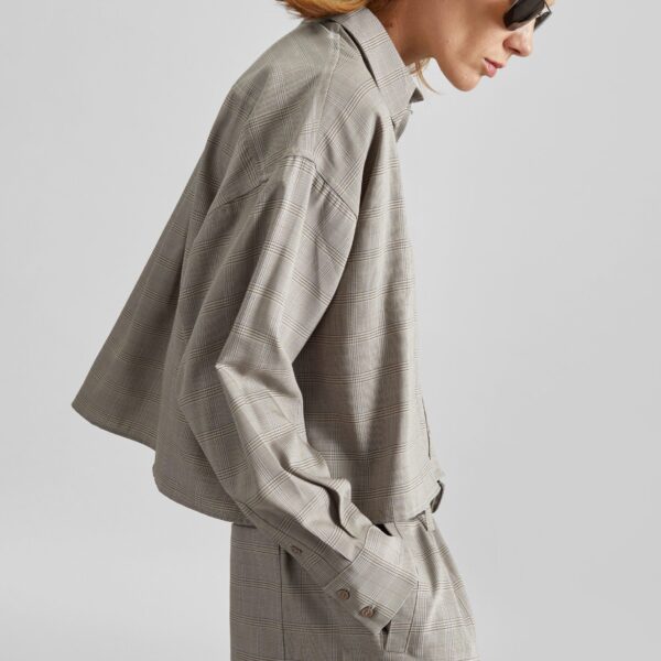 The Frankie Shop Arlen Boxy Shirt - Beige Glen Plaid - Oversized Minimalist Tops in Multicolour - Shop at Coveti