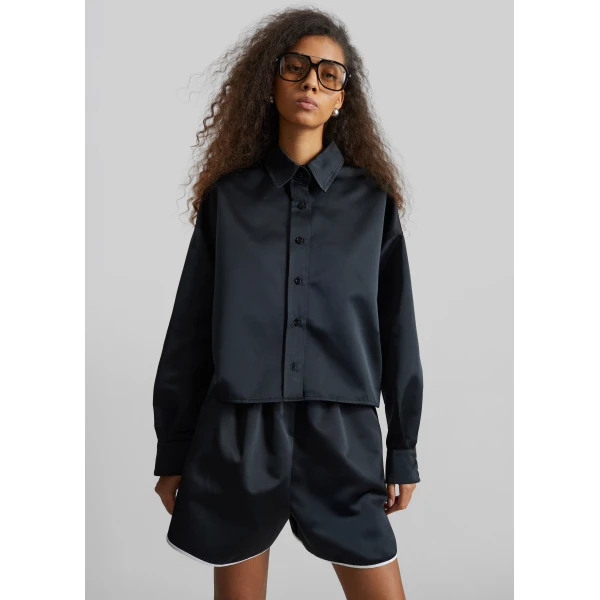 The Frankie Shop Arlen Satin Boxy Shirt – Black, view 6
