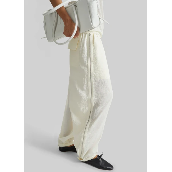 The Frankie Shop Articulated Vented Pants – Milk, view 4
