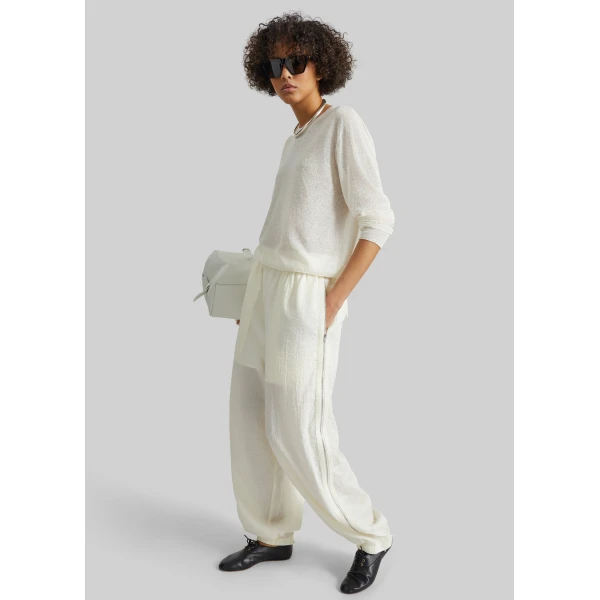 The Frankie Shop Articulated Vented Pants – Milk, view 5