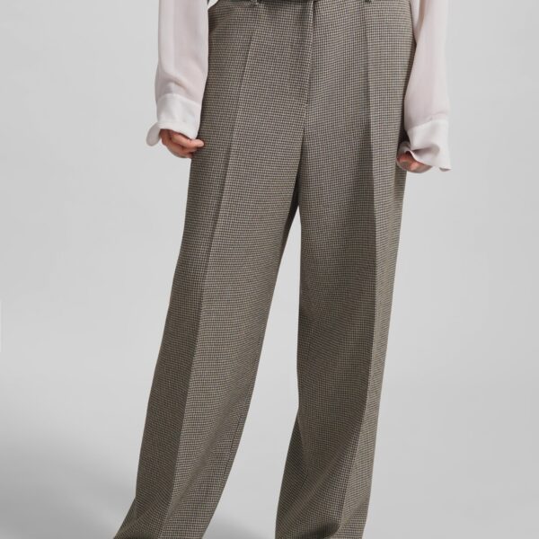 The Frankie Shop Aubel Belted Straight Pants - Black Houndstooth - Oversized Minimalist Pants in Multicolour - Shop at Coveti