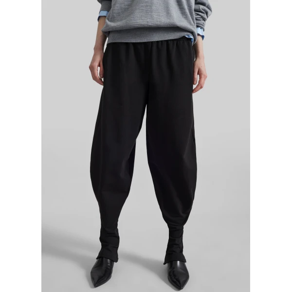 The Frankie Shop Bercy Curved Jersey Joggers – Black, view 4