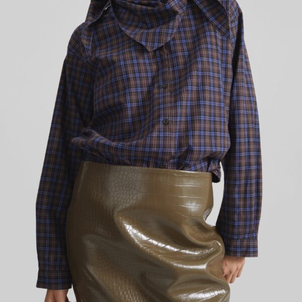 The Frankie Shop Bitry Scarf Shirt - Brown Plaid - Oversized Minimalist Tops in Multicolour - Shop at Coveti