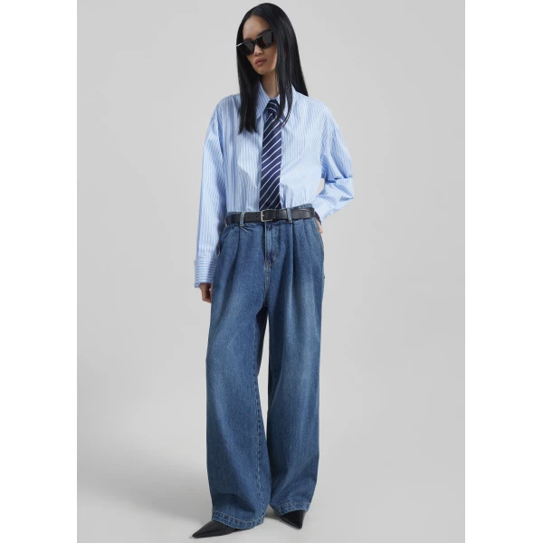 The Frankie Shop Buxton Pleated Wide Jeans – Medium Wash, view 2