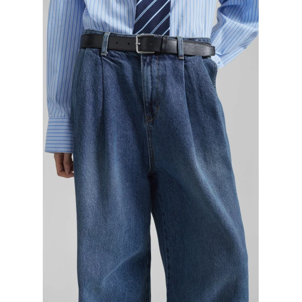 The Frankie Shop Buxton Pleated Wide Jeans – Medium Wash, view 4