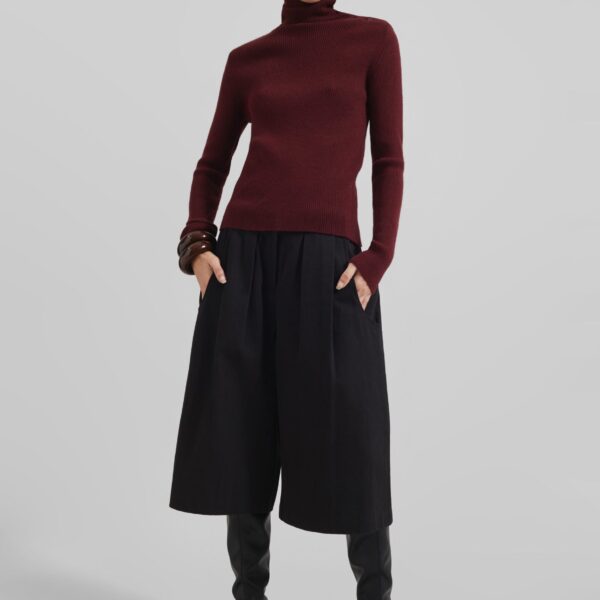 The Frankie Shop Cedar Bermuda Shorts - Black - Oversized Minimalist Shorts in Black - Shop at Coveti