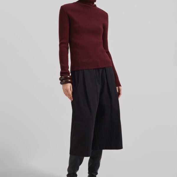 The Frankie Shop Cedar Bermuda Shorts - Black - Oversized Minimalist Shorts in Black - Shop at Coveti