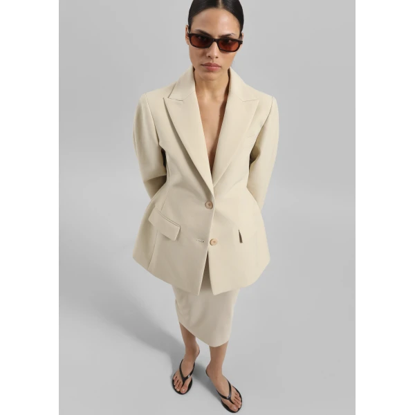 The Frankie Shop Colette Hourglass Blazer – Beige, view 4