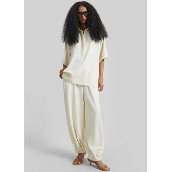 The Frankie Shop Eda Fluid Polo Shirt – Ivory, view 3