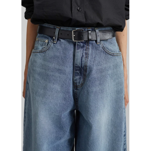 The Frankie Shop Elga Barrel Leg Jeans – Medium Wash, view 4