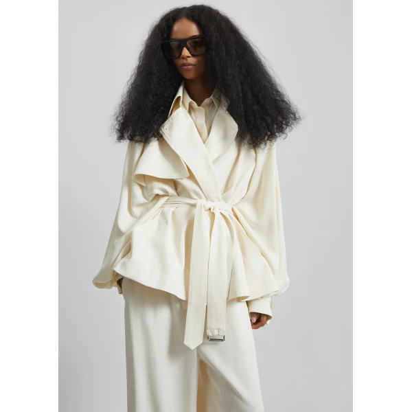 The Frankie Shop Elva Fluid Short Trench – Ivory, view 3