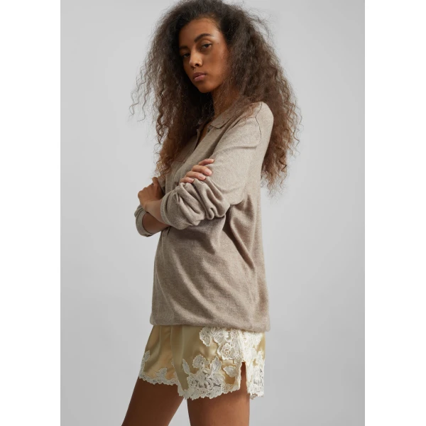 The Frankie Shop Eri Satin Shorts – Vanilla Cream, view 4
