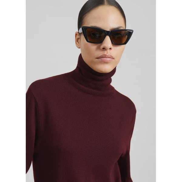 The Frankie Shop Eve Thin Turtleneck Sweater – Burgundy, view 3