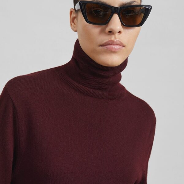 The Frankie Shop Eve Thin Turtleneck Sweater - Burgundy - Oversized Minimalist Knitwear in Red - Shop at Coveti