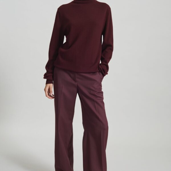 The Frankie Shop Eve Thin Turtleneck Sweater - Burgundy - Oversized Minimalist Knitwear in Red - Shop at Coveti