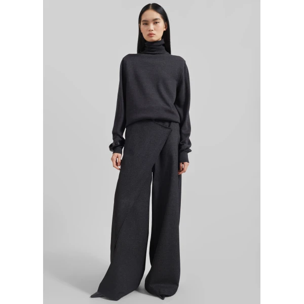 The Frankie Shop Eve Thin Turtleneck Sweater – Dark Grey Melange, view 2