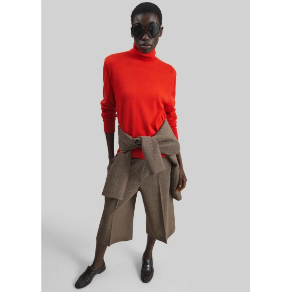 The Frankie Shop Eve Thin Turtleneck Sweater – Red, view 3